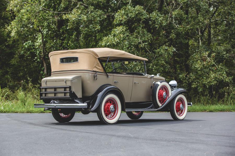  Chevrolet Confederate 4-Door Phaeton (1BA) 1932 года  (фото 2 из 14)